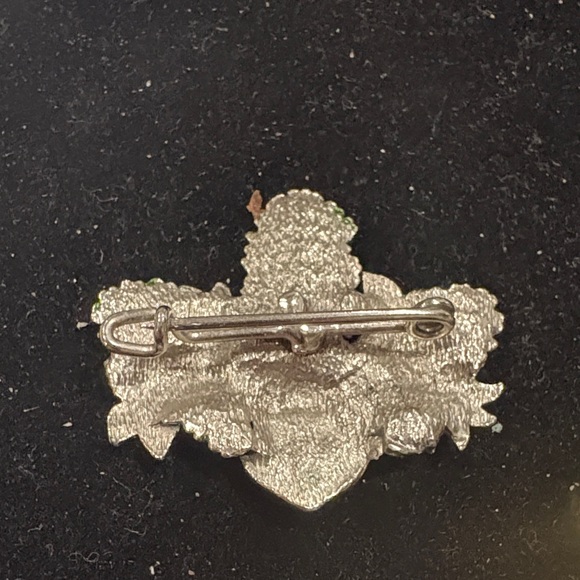 Colorful Ski-themed Kids Pin Set - Picture 5 of 5